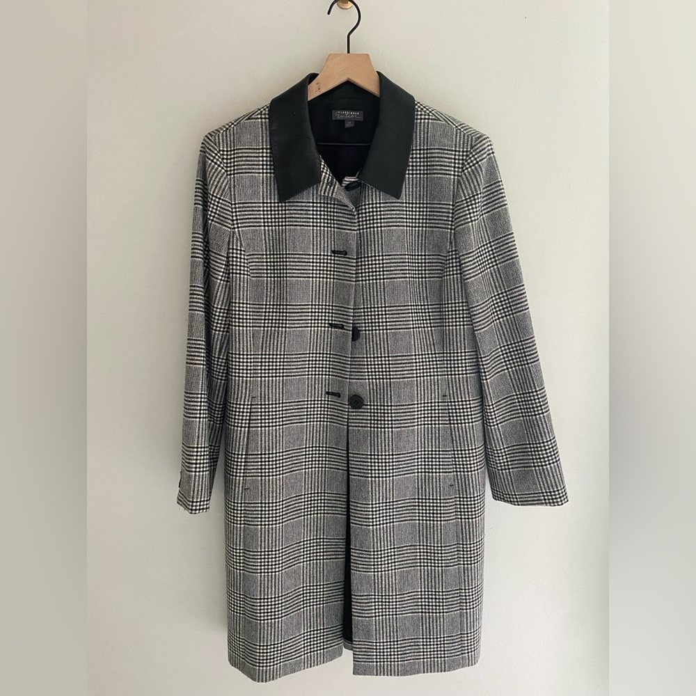 Vintage black and white plaid classic overcoat‎ size large